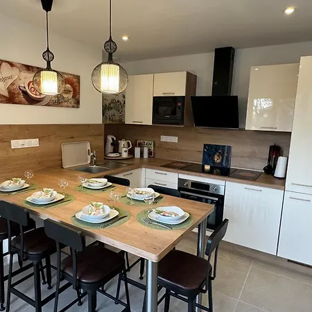 Au Dome De La Basilique * Boulogne-sur-Mer