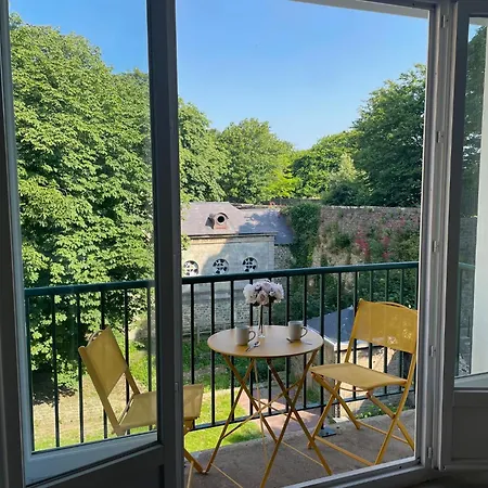 Au Dome De La Basilique Daire