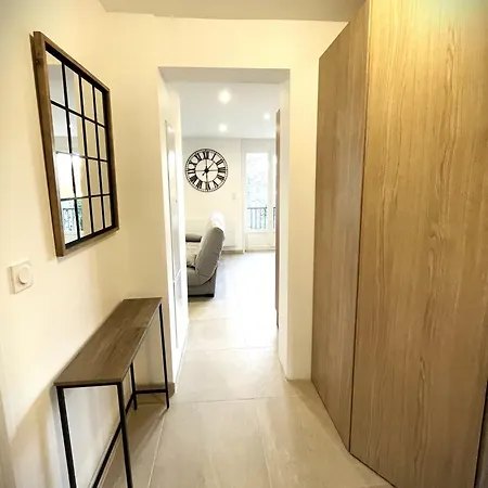 Au Dome De La Basilique Apartman