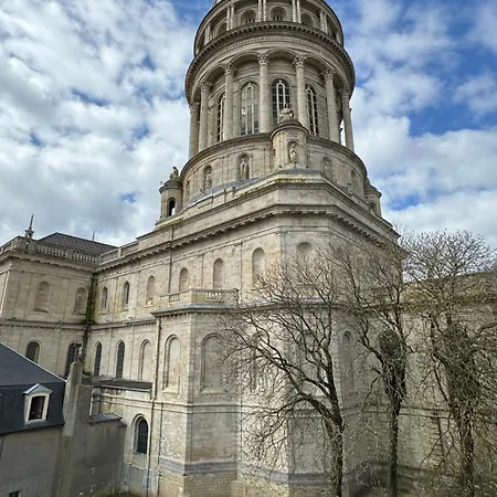 Au Dome De La Basilique * Boulogne-sur-Mer
