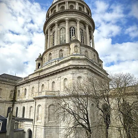 Au Dome De La Basilique * Boulogne-sur-Mer