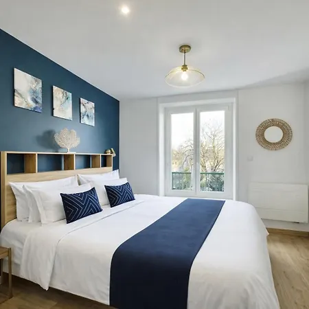 Au Dome De La Basilique *